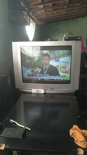 TV de tubo LG 29 polegadas com conversor