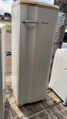 Vendo geladeira Eletrolux funcionando