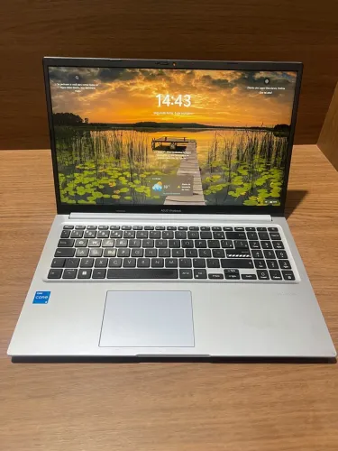 ASUS VIVOBOOK 15 - i5-12450H - 8GB