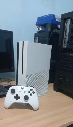 Xbox One S 1TB