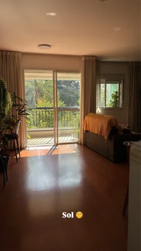 Porta Balcão com trilho e vidro