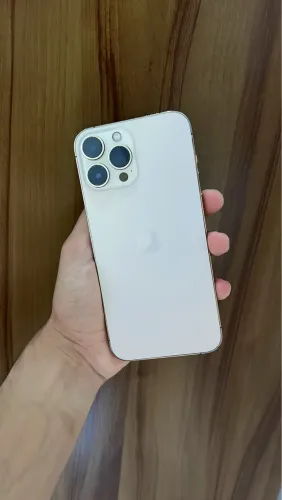 iPhone 13 Pro Max gold