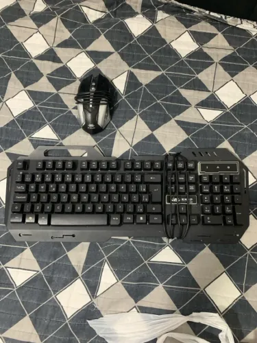 Teclado e mouse com fio Lino