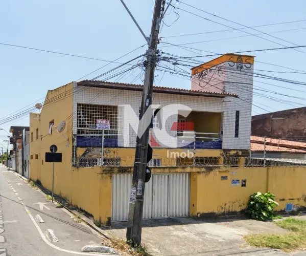 Casa de 4 suítes com ampla área privativa e varanda em Fortaleza em Rodolfo Teófilo, Forta