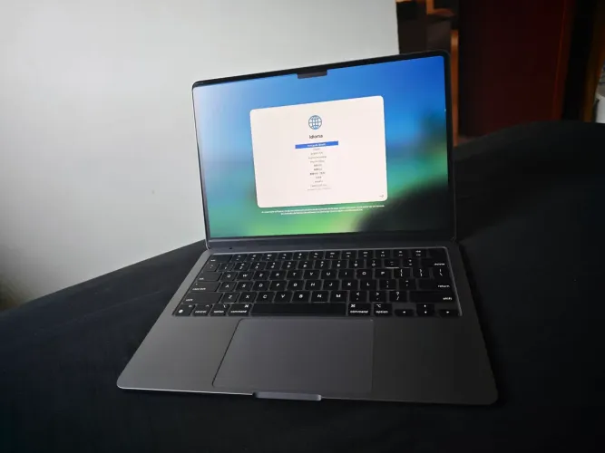 MacBook Air 13' M3 8GB 512GB