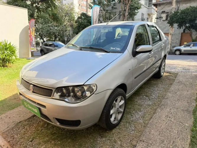 Fiat Siena HLX 1.8 MPI Flex 8V 4P 2006