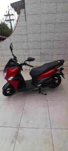 Scooter dafra cruisym