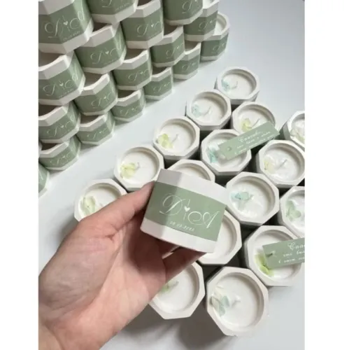 Vasos de gesso para lembrancinhas