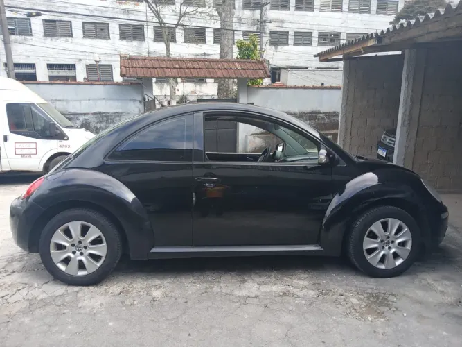 Volkswagen New Beetle 2.0 MI Mec./aut. 2009