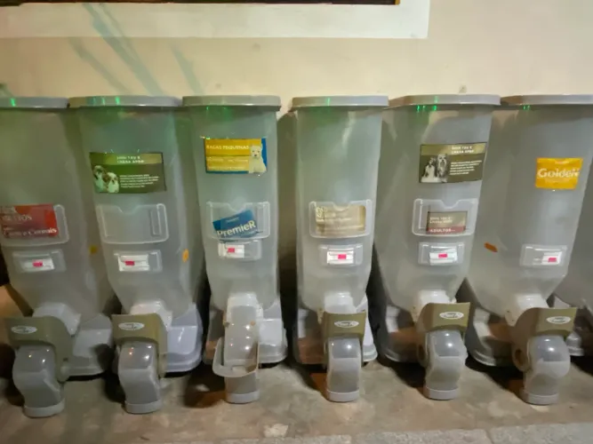 Dispenser de ração