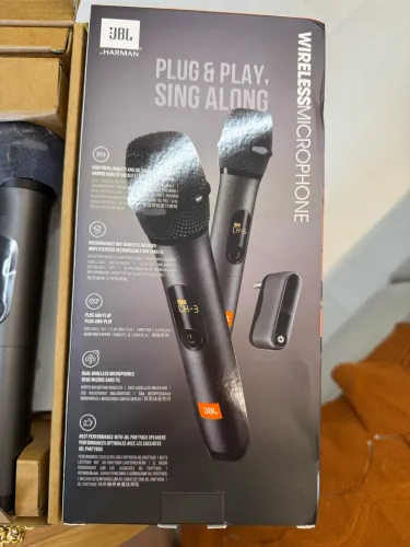 Microfones JBL