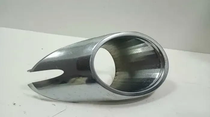 Moldura Farol De Milha Direito Fiat Palio Siena 2008 Á 2012 Prateado