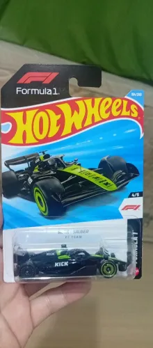 Hot Wheels KICK Sauber F1 Team Lacrado