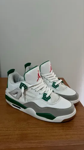 Tênis Jordan 4 - Pine Green