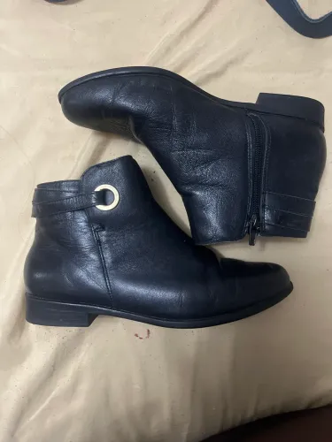 Bota - Coturno COURO LEGITIMO (tamanho 35)