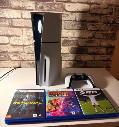 PS5 Slim com leitor + 3 jogos + controle original
