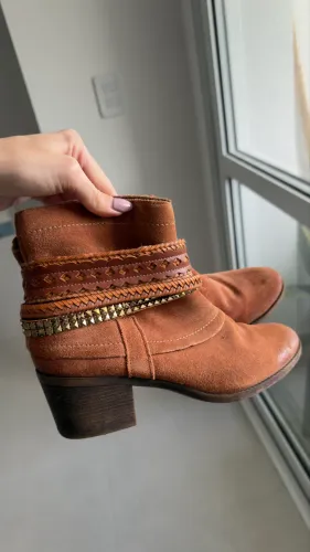 Bota Cano curto
