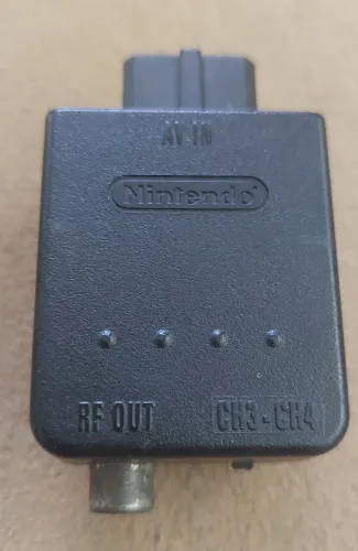Adaptador RF modulador original super nintendo N64 SNES vídeo game antigo funcionando