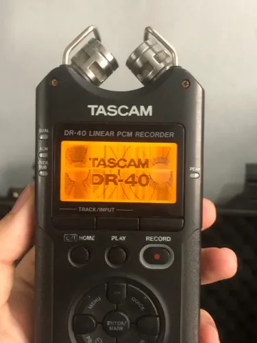 Gravador TASCAM DR-40
