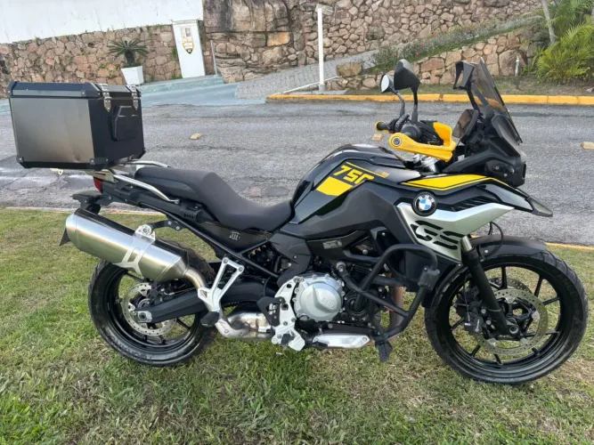 Moto BMW F750GS