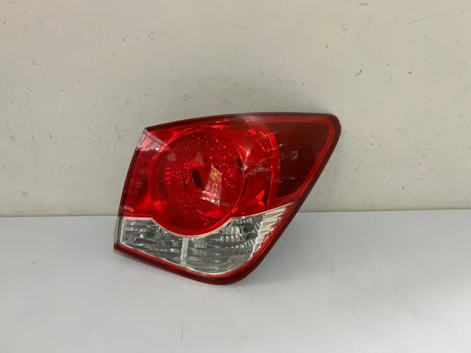 Lanterna direita Cruze Sedan 2011/2012/2013/2014/2015/2016