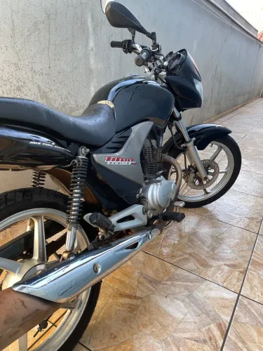 Vendo Honda Titan 150 2012/13