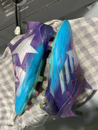 Chuteira Adidas