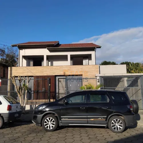 Casa com 2 pavimentos com 4 dormitórios à venda, 202,00 m² por R$ 850.000,0 - Raichaski -