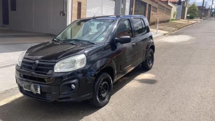 Fiat Uno Attractive 1.0 Flex 6V 5P 2017