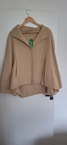 casaco benetton novo - G