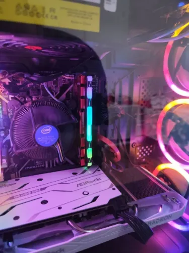 PC gamer i5 9400f + RX6600 8gb + 16gb Ram + 1t de SSD