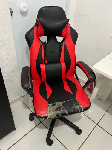 Vende-se Cadeira Gamer  