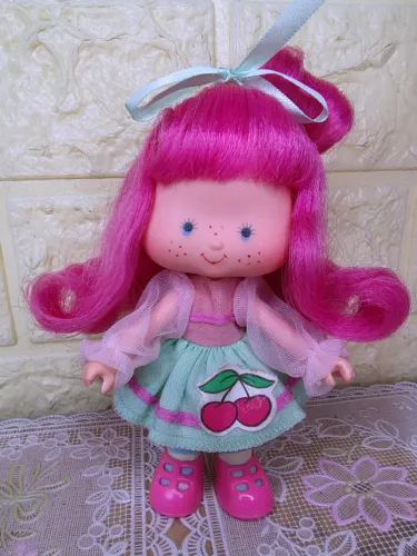 Boneca Coleção Moranguinho Estrela Cerejinha 1987