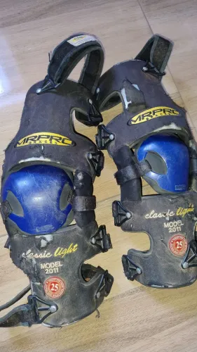 Vendo joelheira articulada mrpro usada