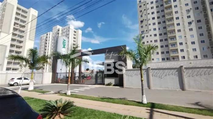 Apartamento com 2 qts, sendo 1 suite, sala cozinha com sacada, banheiro social. Condominio