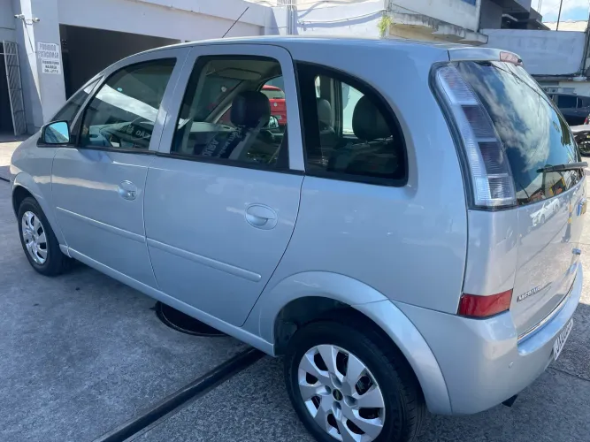 Chevrolet Meriva JOY 1.4 MPFI 8V Econoflex 5P 2011