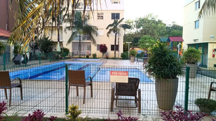 Vendo . Apartamento 3 Dormitórios. Zona Oeste.