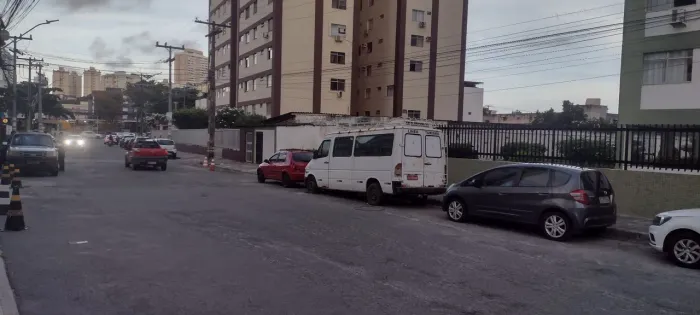 Mercedes-Benz Sprinter 310 Van STD 12e14l/luxo 9l.dies 1998