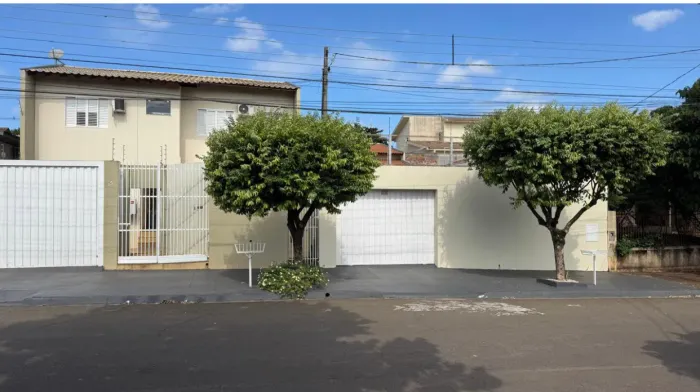 Vendo Lindo Sobrado no Shangrila -Londrina pr