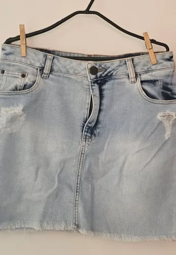 Roupas à venda