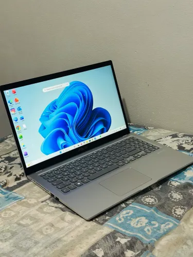 Notebook ASUS VivoBook 15 - Excelente estado