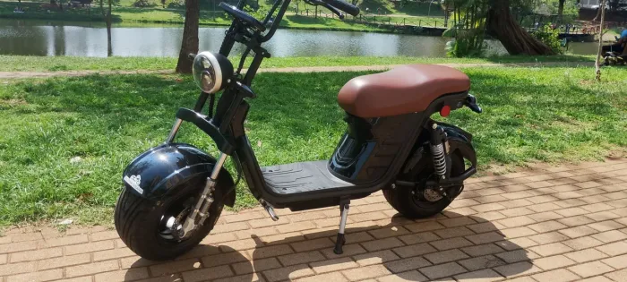 Scooter elétrica