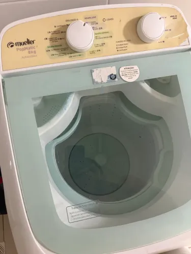 Técnico de máquina de lavar para conserto