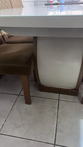 Mesa de seis cadeiras 