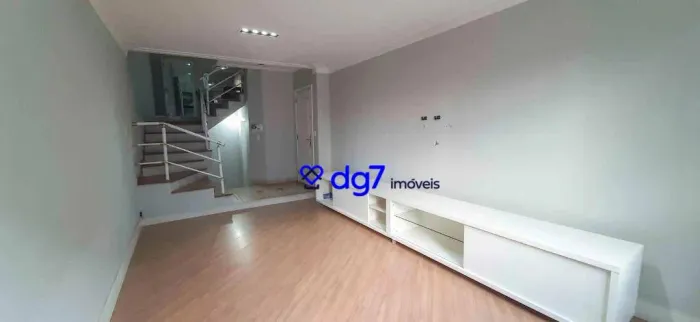 Sobrado com 3 dormitórios à venda, 125 m² por R$ 650.000 - Jardim Ester Yolanda - São Paul