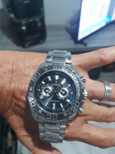 Vendo um relógio festina funcionando perfeitamente 