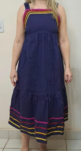 Vestido infantojuvenil