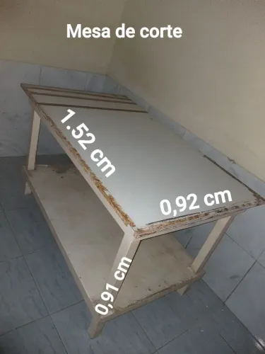 Vendo exelente mesa de corte
