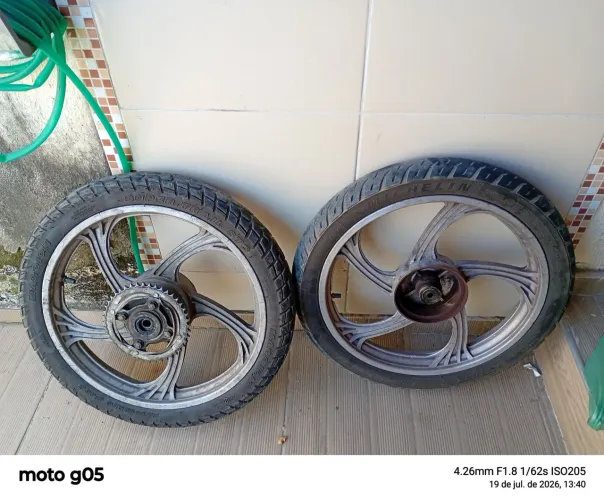 Aro de moto liga leve completo $300