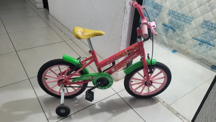 Bicicleta aro 16 Infantil Moon Day South rosa chiclete